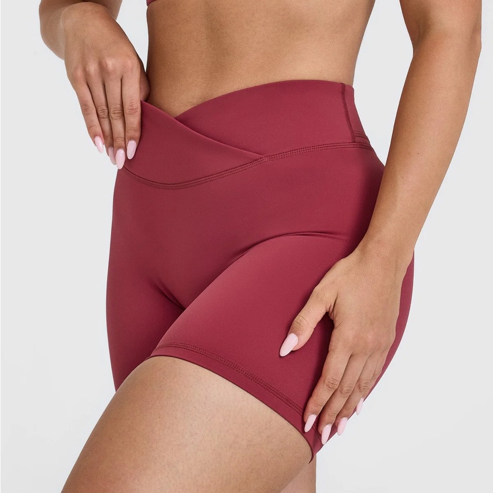 UNIFED SET BURNT CHERRY -SMALL BRA MEDIUM WRAP SHORTS